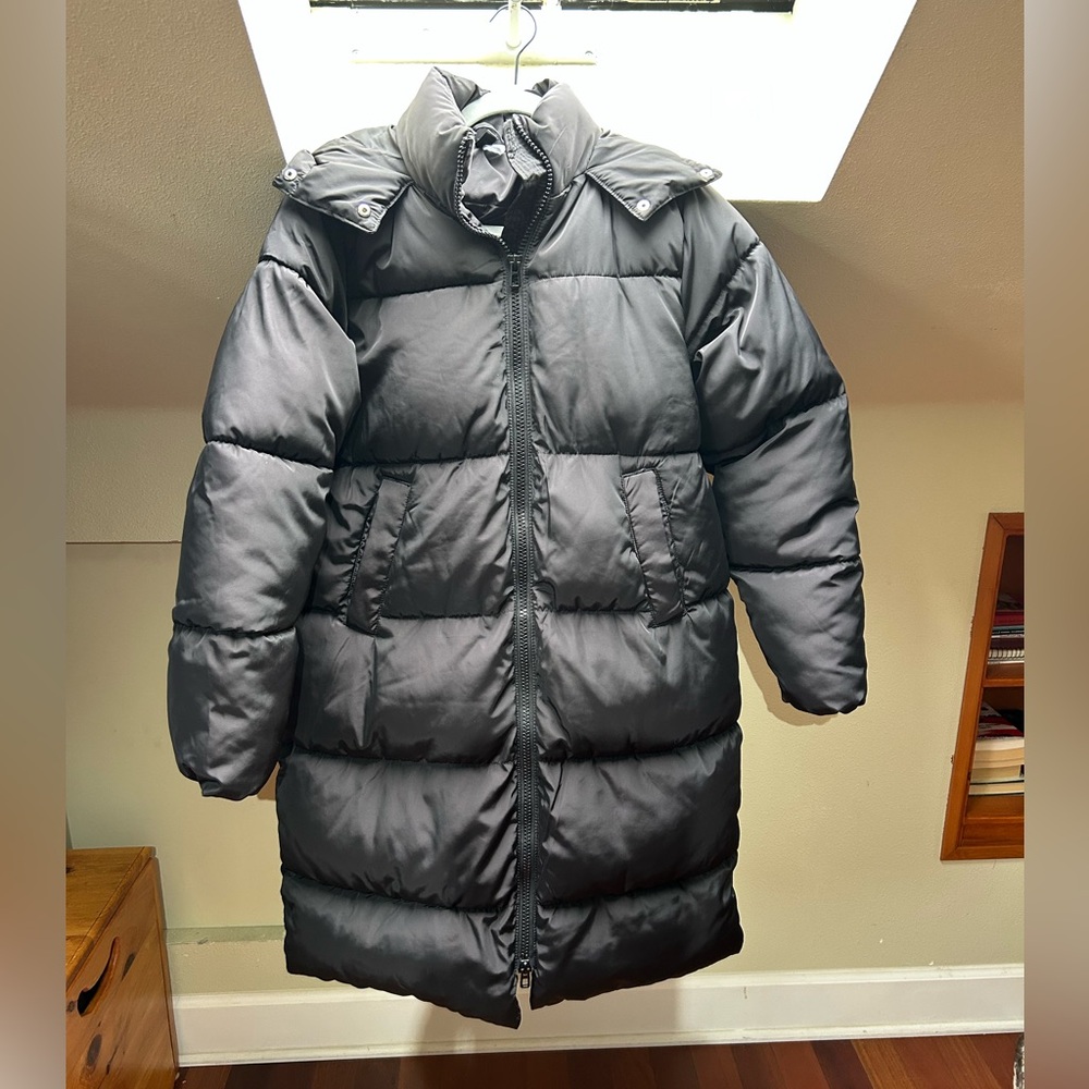 H&M Oversized Black Puffer Jacket (XS, but fits like M)